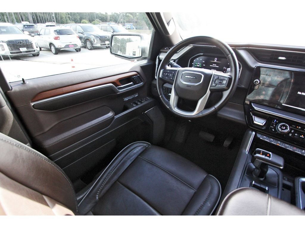 Used 2023 GMC Sierra 1500 Denali w/ Denali Reserve Package AWD/4WD image 11