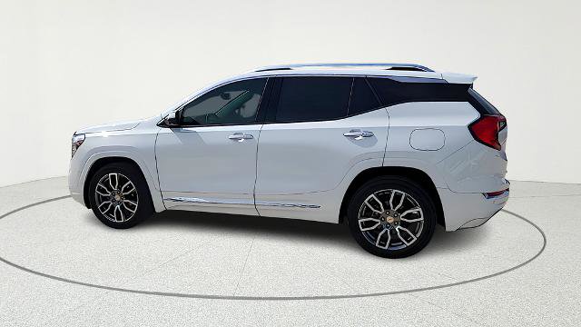 Used 2024 GMC Terrain Denali w/ Denali Premium Package image 6