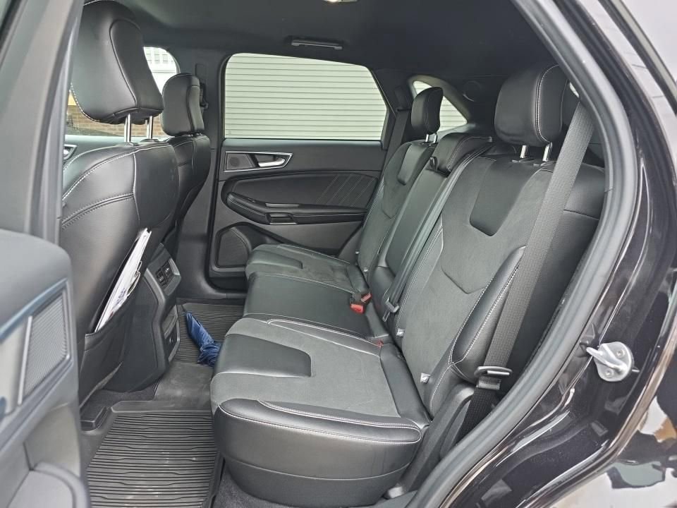 Certified 2022 Ford Edge ST image 9