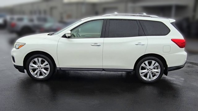 Used 2018 Nissan Pathfinder SL w/ SL Premium Package AWD/4WD image 6