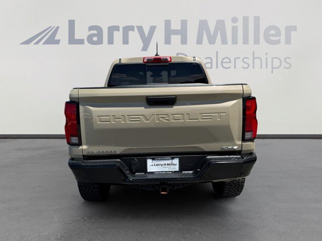 Used 2024 Chevrolet Colorado ZR2 w/ Technology Package AWD/4WD image 4