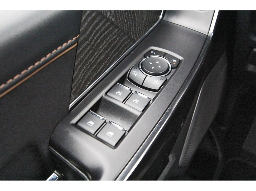 Certified 2022 Ford F150 Platinum w/ Equipment Group 701A High AWD/4WD image 20