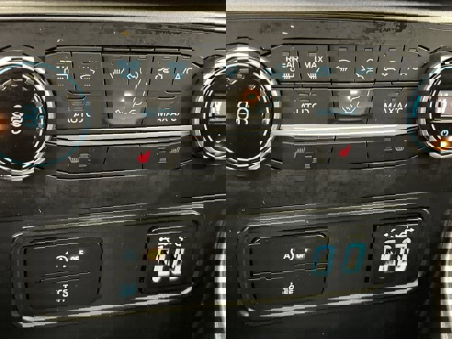 Certified 2019 Ford EcoSport SE w/ SE Convenience Package image 23