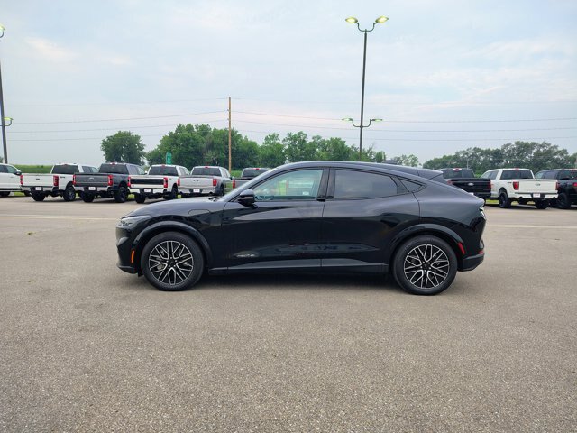 Certified 2025 Ford Mustang Mach-E Premium AWD/4WD image 4