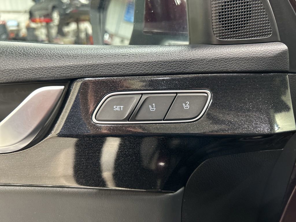 Used 2022 Hyundai Palisade Limited image 16