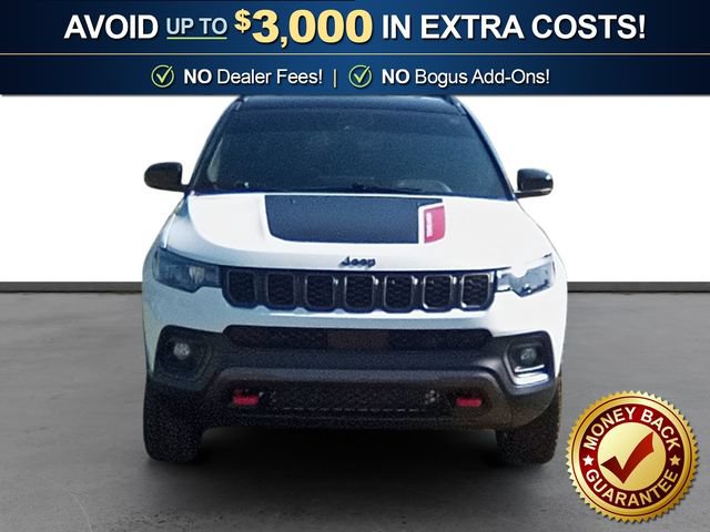 Used 2025 Jeep Compass Trailhawk AWD/4WD image 11