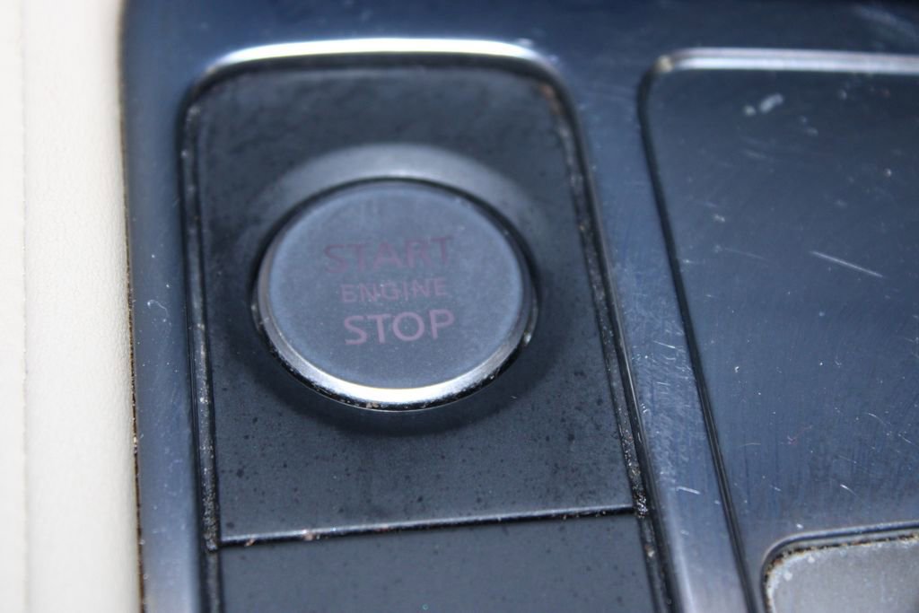 Used 2023 INFINITI QX60 Sensory w/ Cargo Package image 49