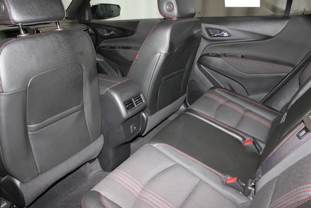 Used 2023 Chevrolet Equinox RS FWD image 22