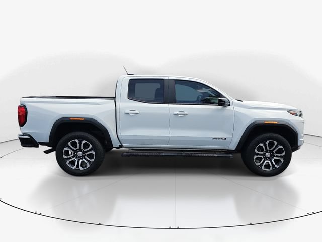 Used 2024 GMC Canyon AT4 w/ AT4 Premium Package AWD/4WD image 2