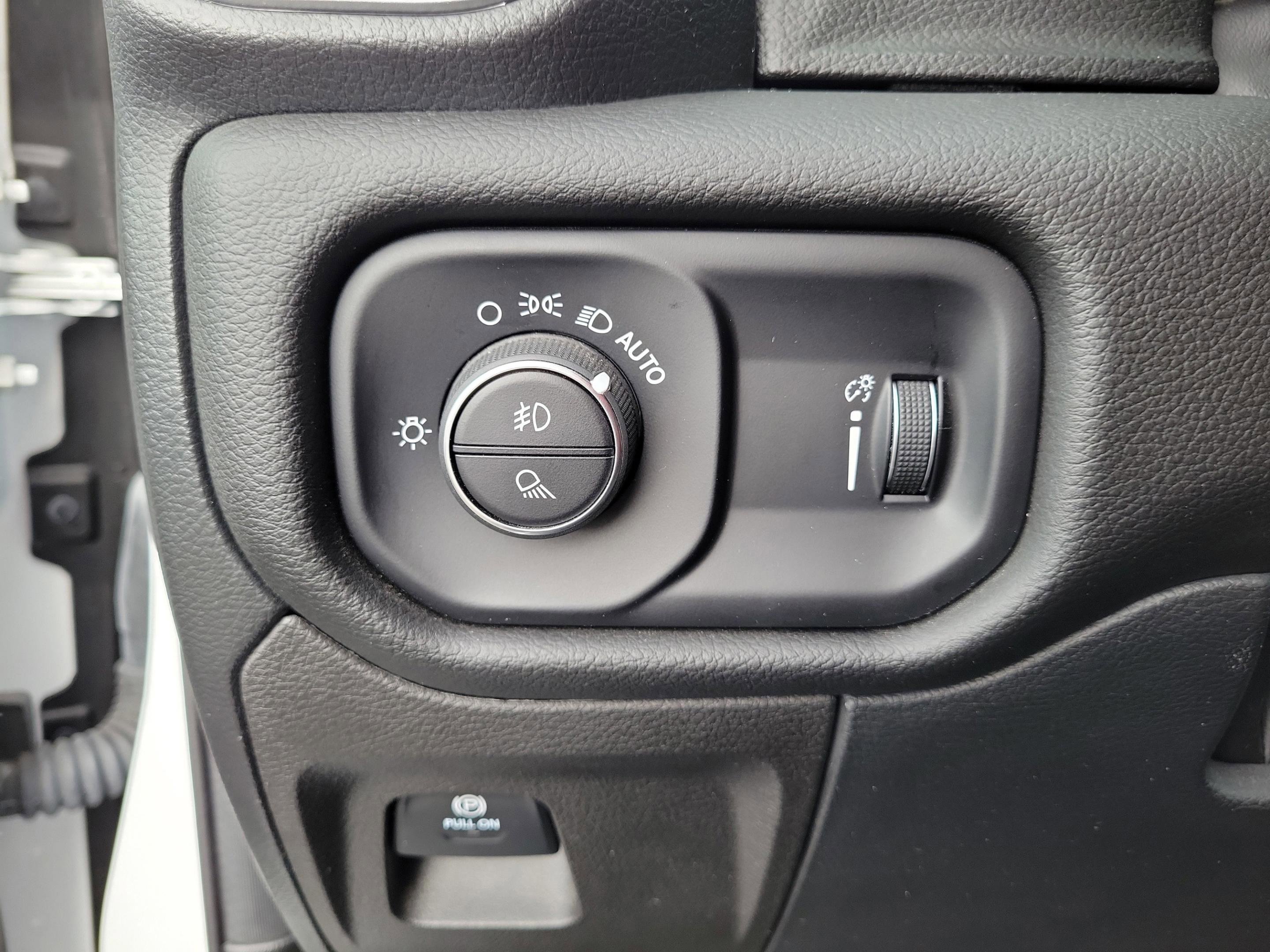 Used 2023 RAM 1500 Big Horn AWD/4WD image 19