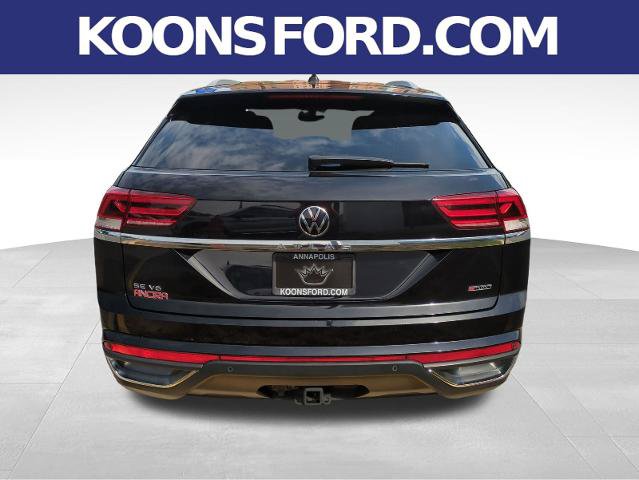 Used 2022 Volkswagen Atlas Cross Sport SE w/ Black Wheel Package AWD/4WD image 3