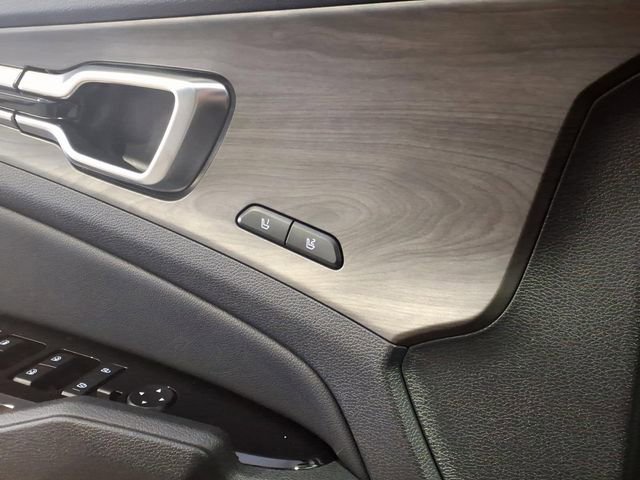 Used 2025 Kia Sportage X-Line Prestige image 24