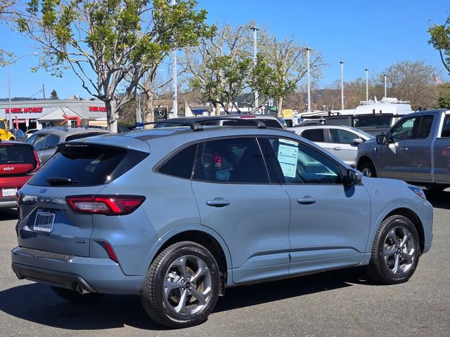 Certified 2023 Ford Escape ST-Line Select image 3