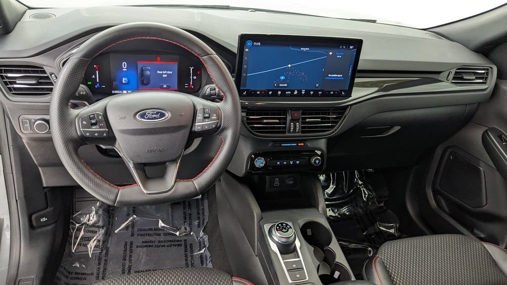 Certified 2024 Ford Escape ST-Line w/ Tech Pack #1 AWD/4WD image 3