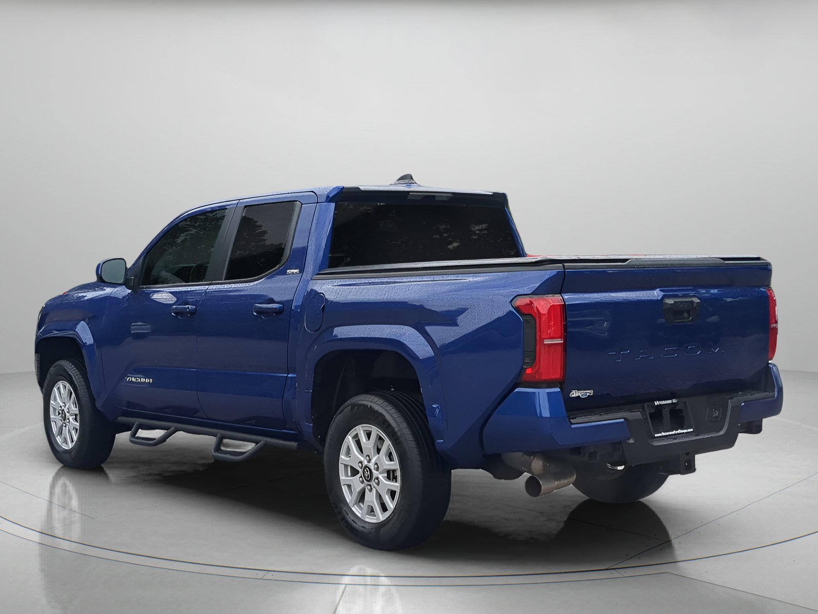 Used 2025 Toyota Tacoma SR5 RWD image 42