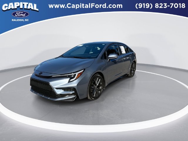 Used 2025 Toyota Corolla SE FWD image 4