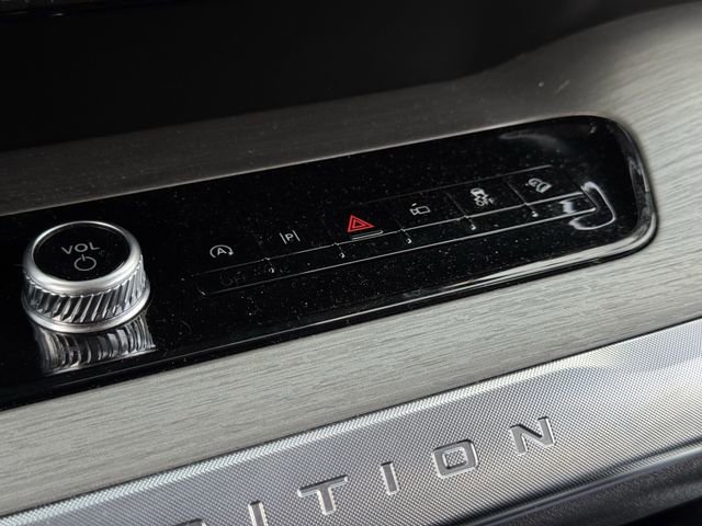 Certified 2025 Ford Expedition Max Platinum AWD/4WD image 19