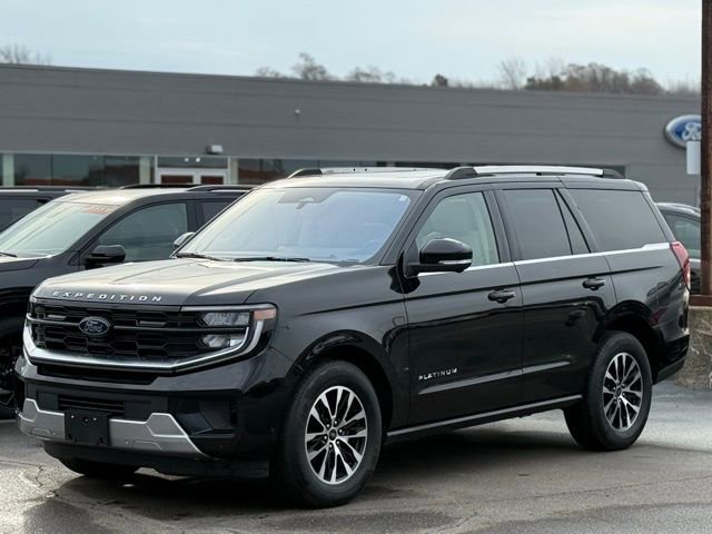 Certified 2025 Ford Expedition Platinum image 3