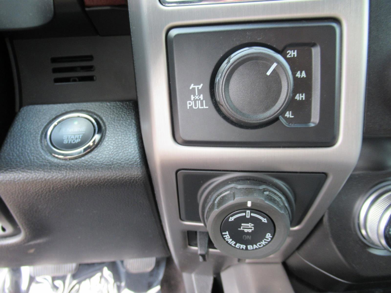 Certified 2020 Ford F150 Platinum w/ Equipment Group 701A Luxury image 29