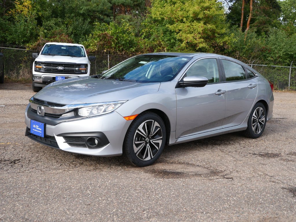 Used 2018 Honda Civic EX-T image 2