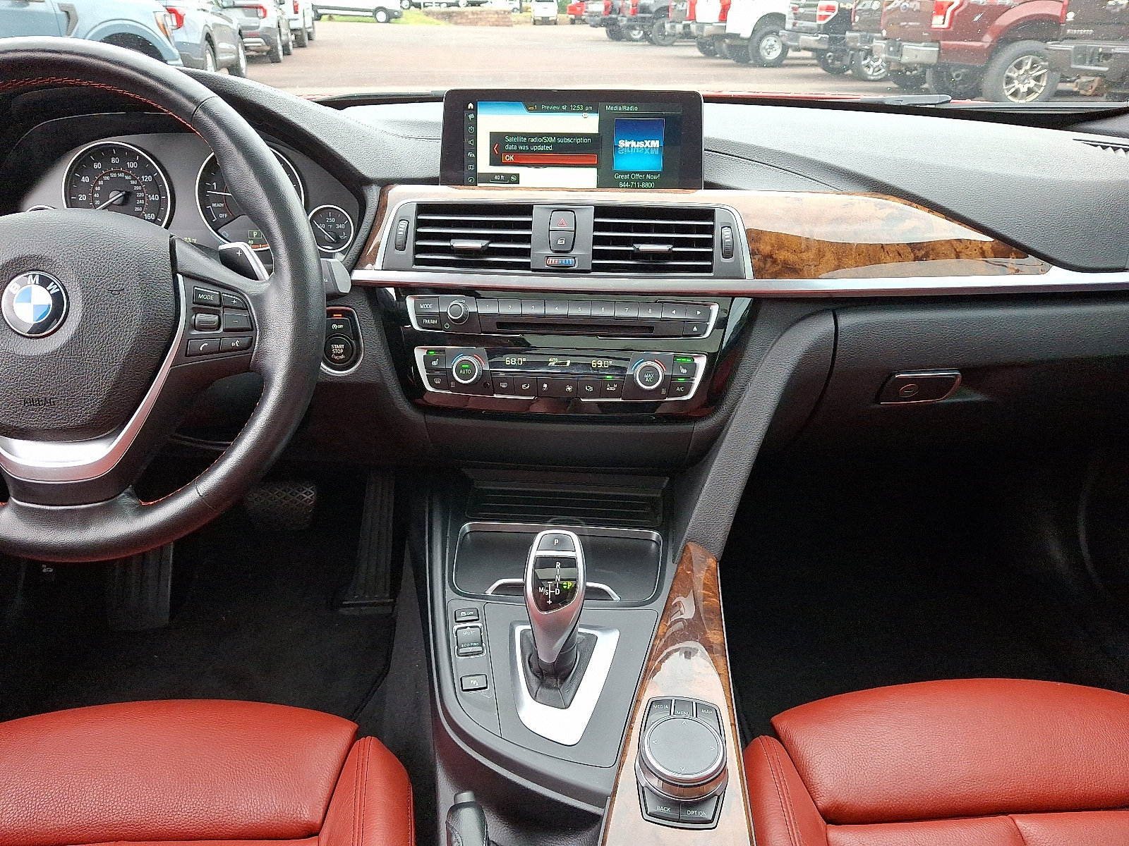 Used 2018 BMW 330i xDrive Wagon w/ Premium Package image 15