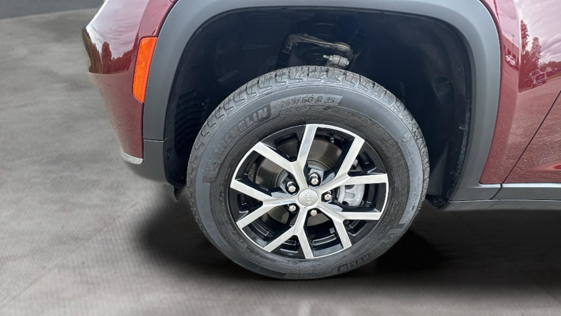 Used 2025 Jeep Grand Cherokee L Limited image 22