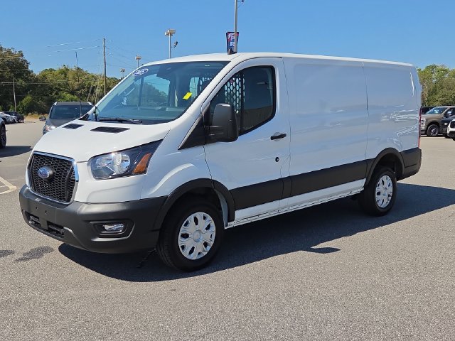 Certified 2025 Ford Transit 250 Low Roof w/ Exterior Upgrade Package RWD image 7