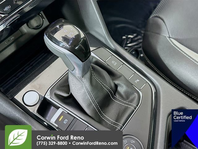 Used 2025 Volkswagen Taos SEL image 19