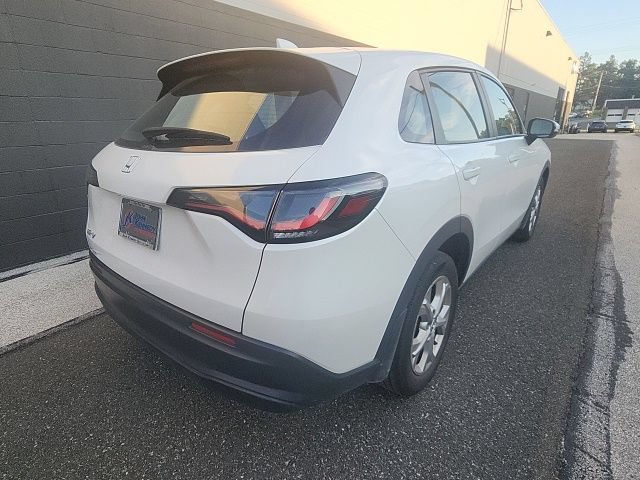 Used 2025 Honda HR-V LX image 6