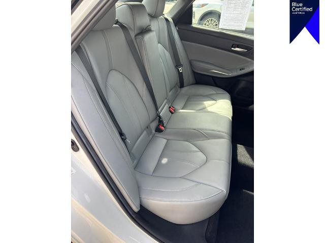 Used 2019 Toyota Avalon XLE w/ Moonroof Package FWD image 9