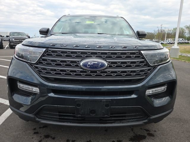 Certified 2022 Ford Explorer XLT w/ Equipment Group 202A image 6