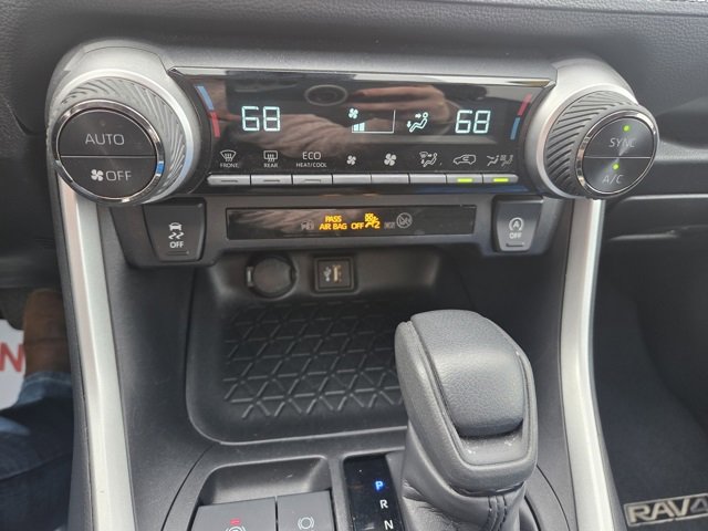 Used 2024 Toyota RAV4 XLE image 19