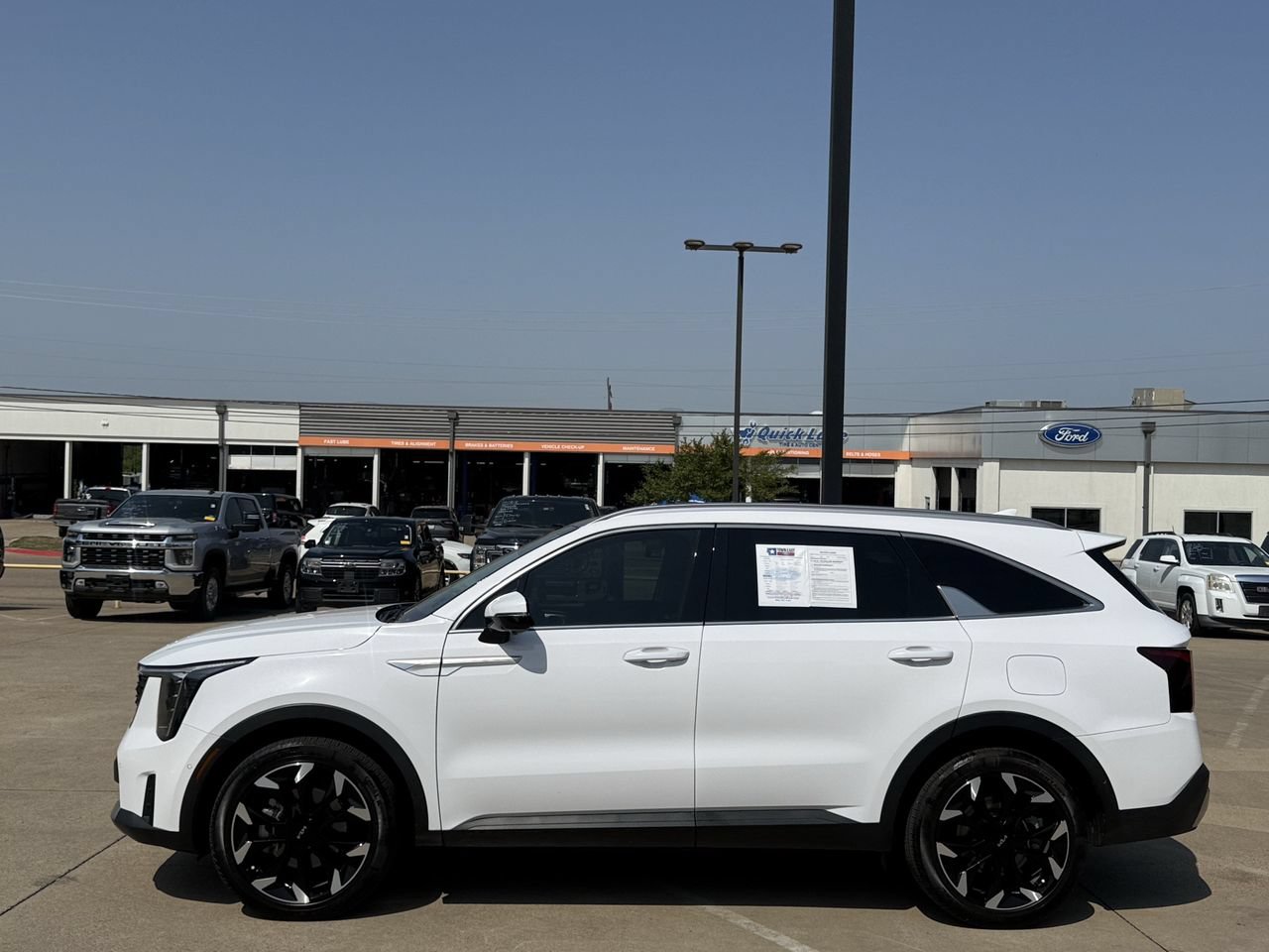 Used 2024 Kia Sorento SX FWD image 3