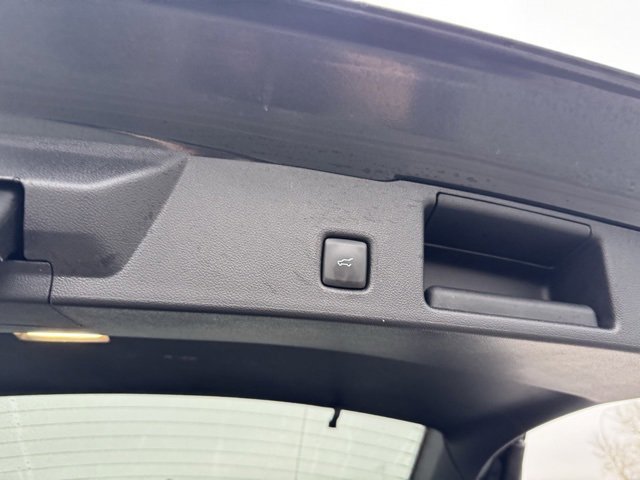 Certified 2022 Ford Escape SEL w/ Technology Package image 38