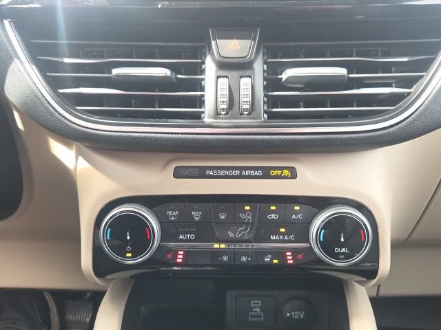 Certified 2022 Ford Escape Titanium AWD/4WD image 33