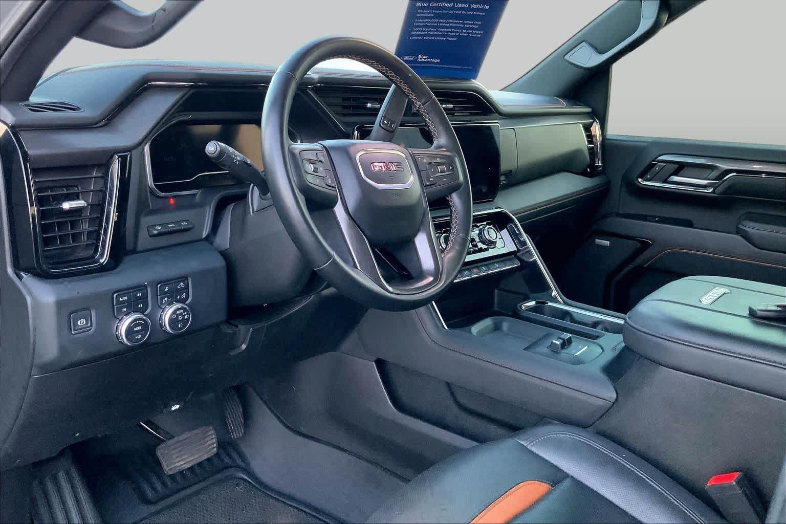 Used 2024 GMC Sierra 2500 AT4 w/ AT4 Premium Plus Package AWD/4WD image 17