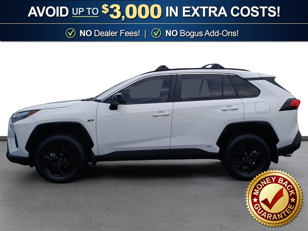 Used 2025 Toyota RAV4 LE AWD/4WD image 2