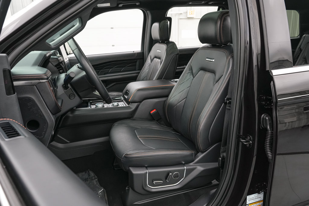 Certified 2024 Ford Expedition Platinum AWD/4WD image 14