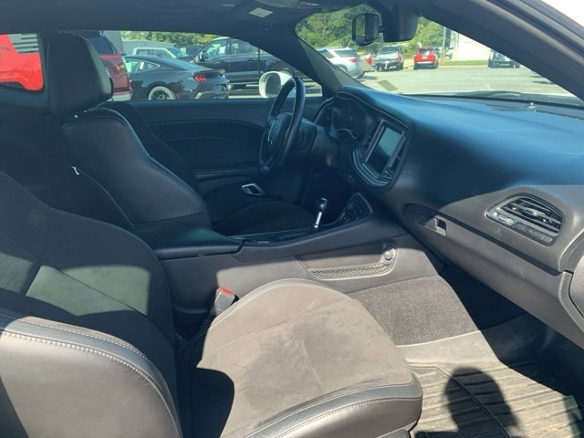 Used 2022 Dodge Challenger R/T w/ Plus Package image 19