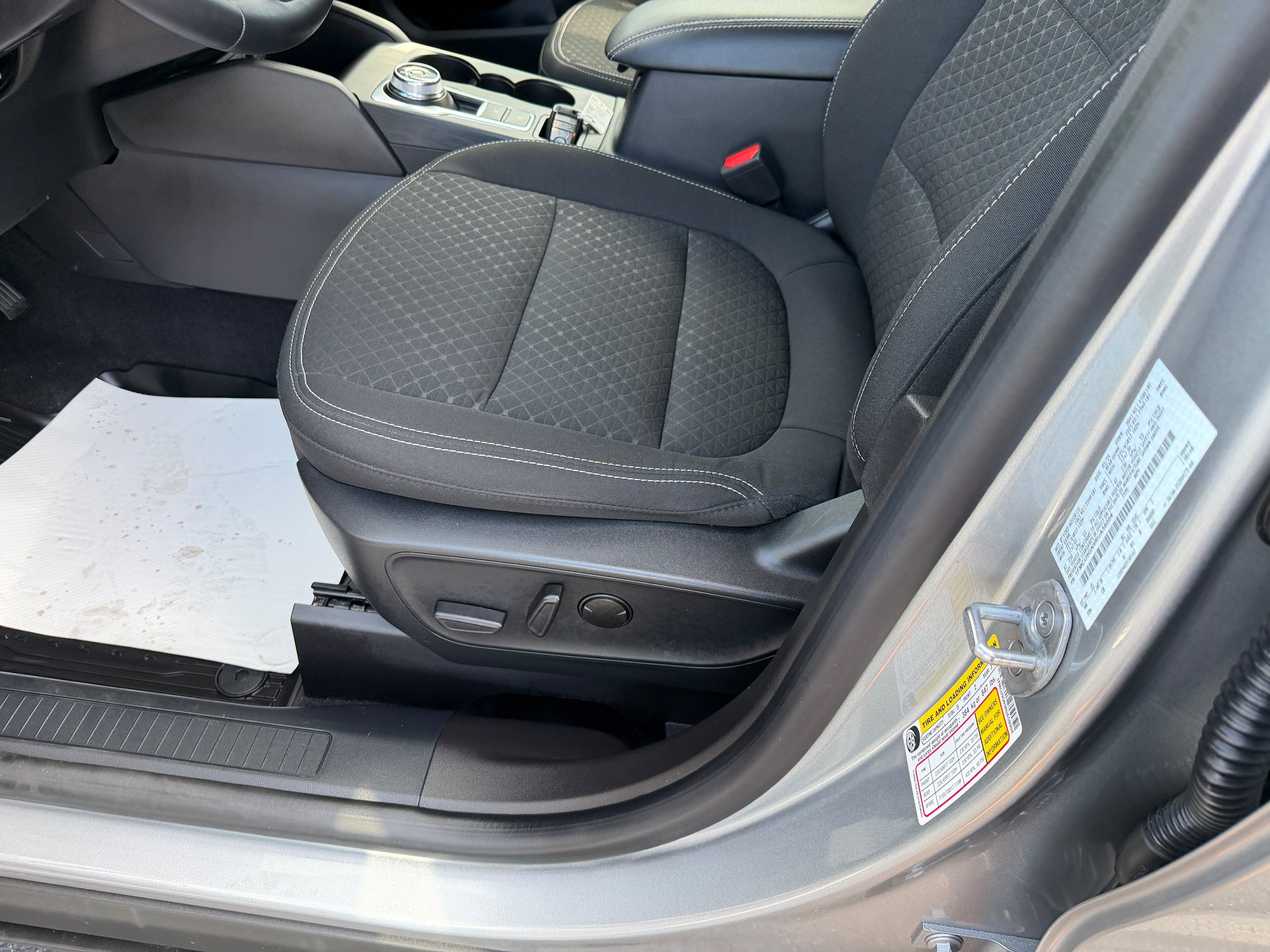 Certified 2024 Ford Escape Active w/ Tech Pack #2 AWD/4WD image 17