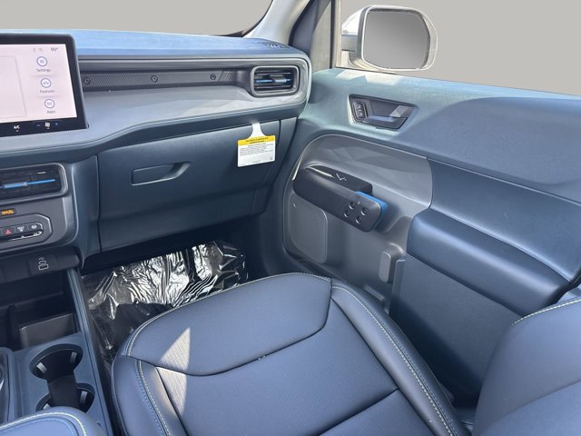 Certified 2025 Ford Maverick Lobo AWD/4WD image 16