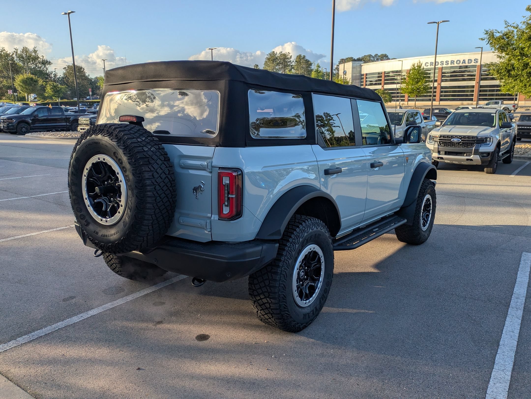 Certified 2022 Ford Bronco Badlands AWD/4WD image 4
