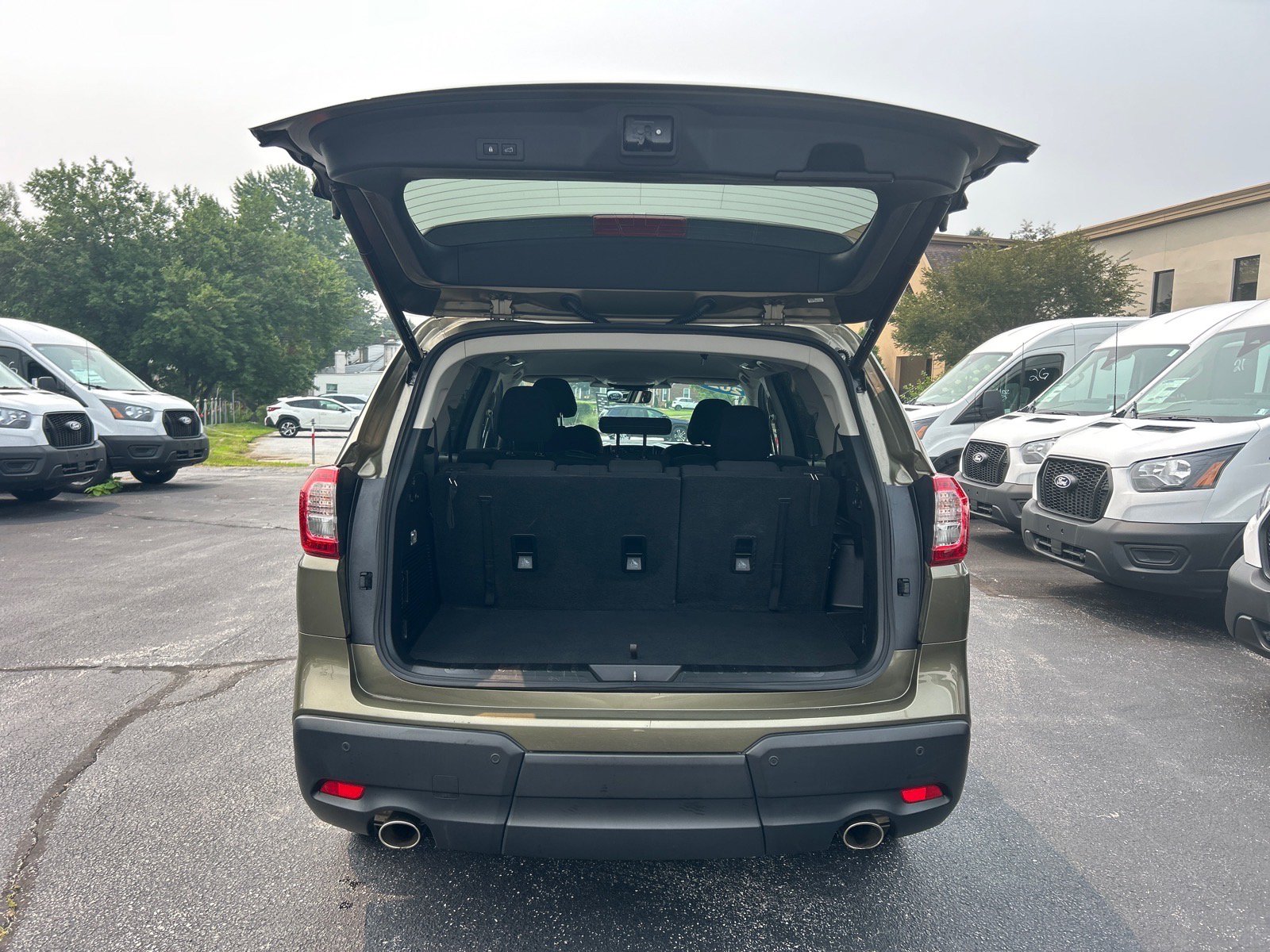 Used 2023 Subaru Ascent Premium w/ Convenience Package AWD/4WD image 14