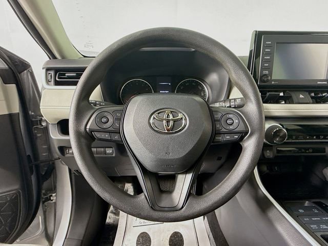 Used 2022 Toyota RAV4 XLE image 11
