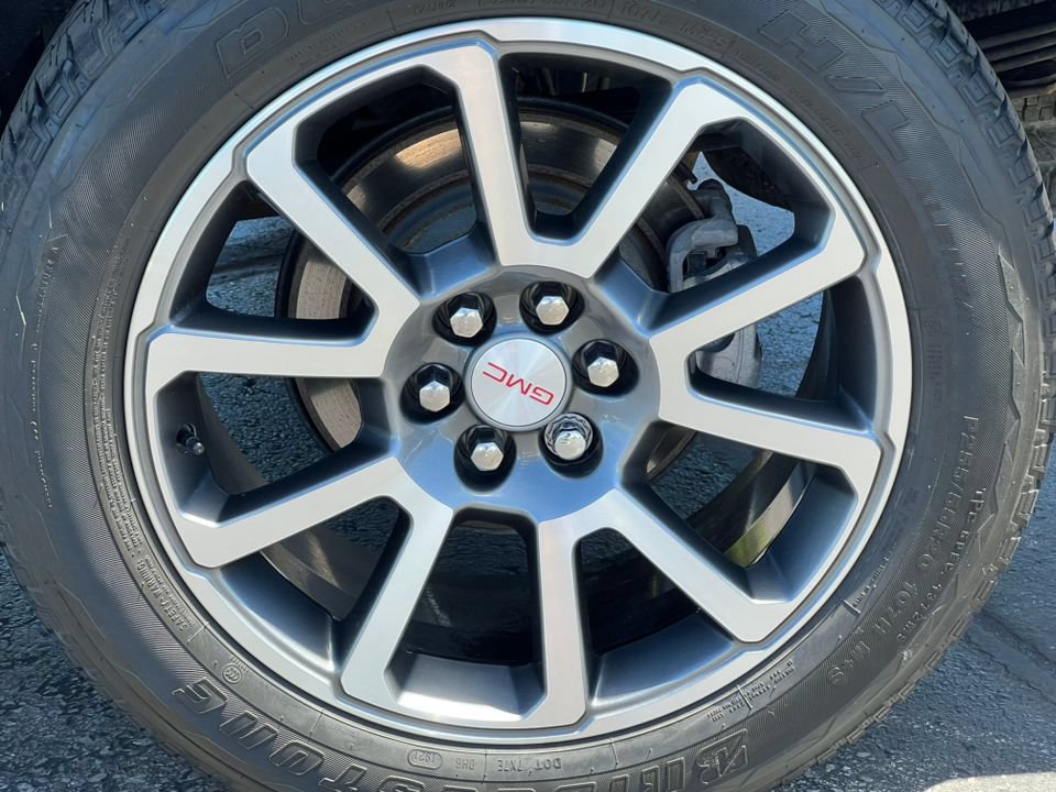 Used 2022 GMC Canyon Denali AWD/4WD image 9