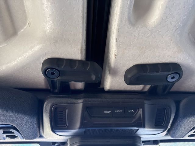 Used 2025 Jeep Wrangler Unlimited Rubicon image 34