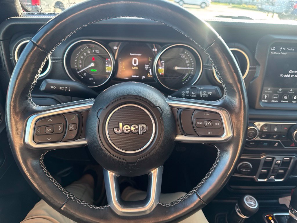 Used 2021 Jeep Wrangler Unlimited Sahara w/ Cold Weather Group AWD/4WD image 18
