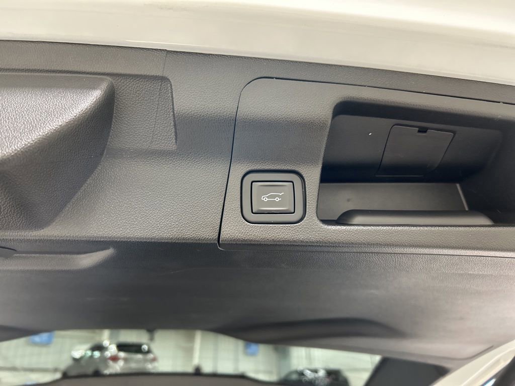 Used 2022 GMC Acadia SLT w/ Preferred Package image 29