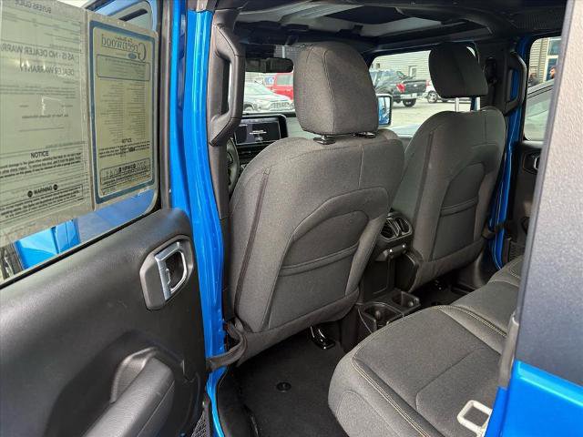 Used 2024 Jeep Gladiator Sport image 19