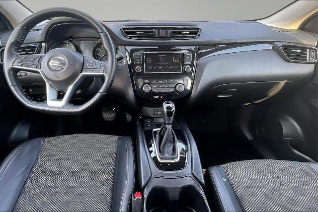 Used 2022 Nissan Rogue Sport SV w/ Technology Package image 19